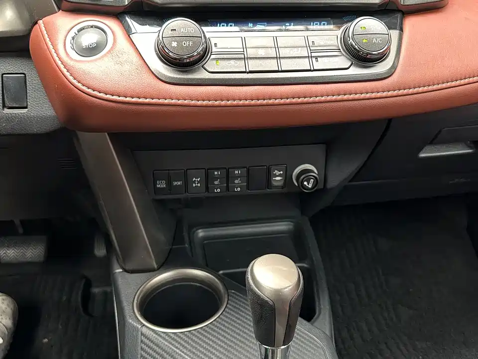 Toyota RAV4 Rongfang