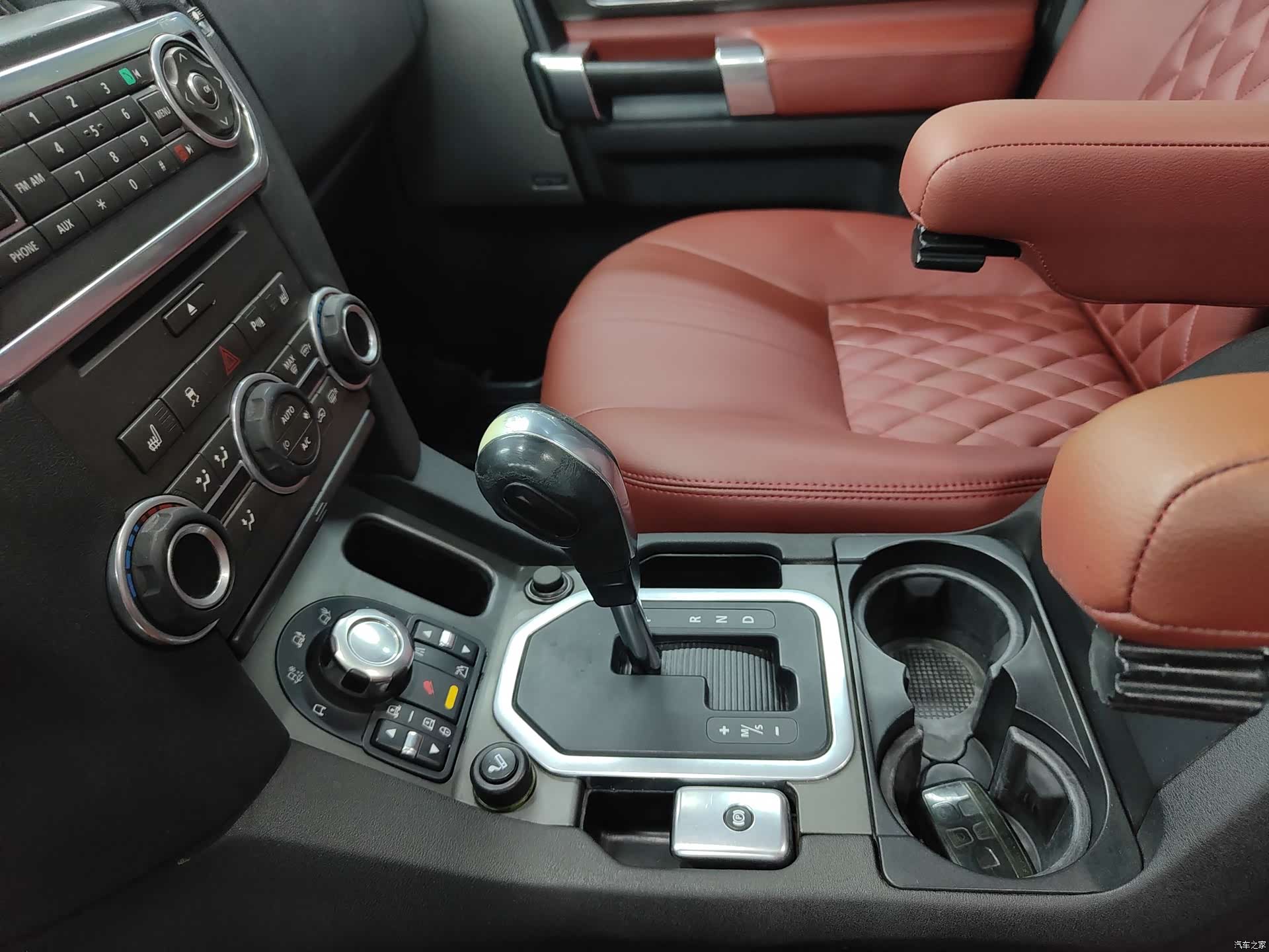 Land Rover Discovery, 2010 все фото
