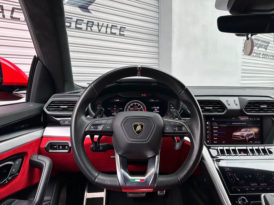 Lamborghini Urus
