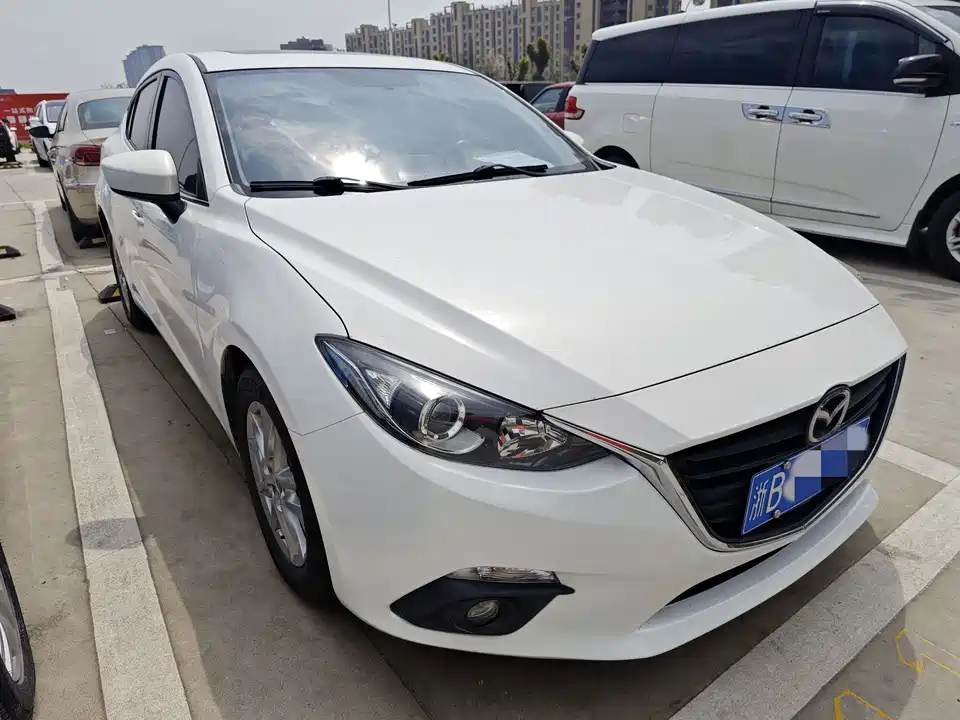 Mazda 3 Angkesaila