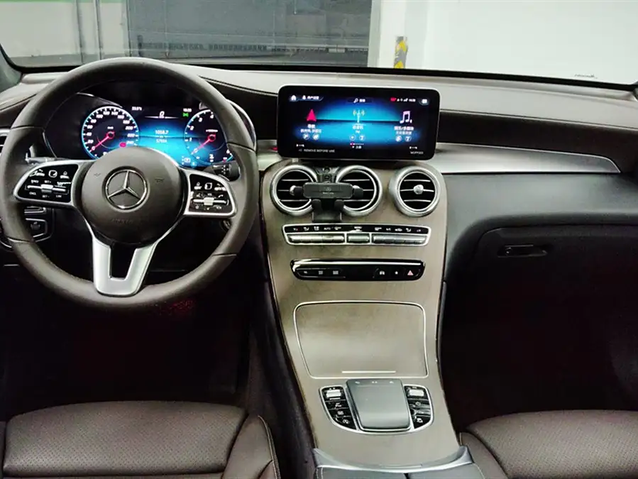 Mercedes Benz GLC