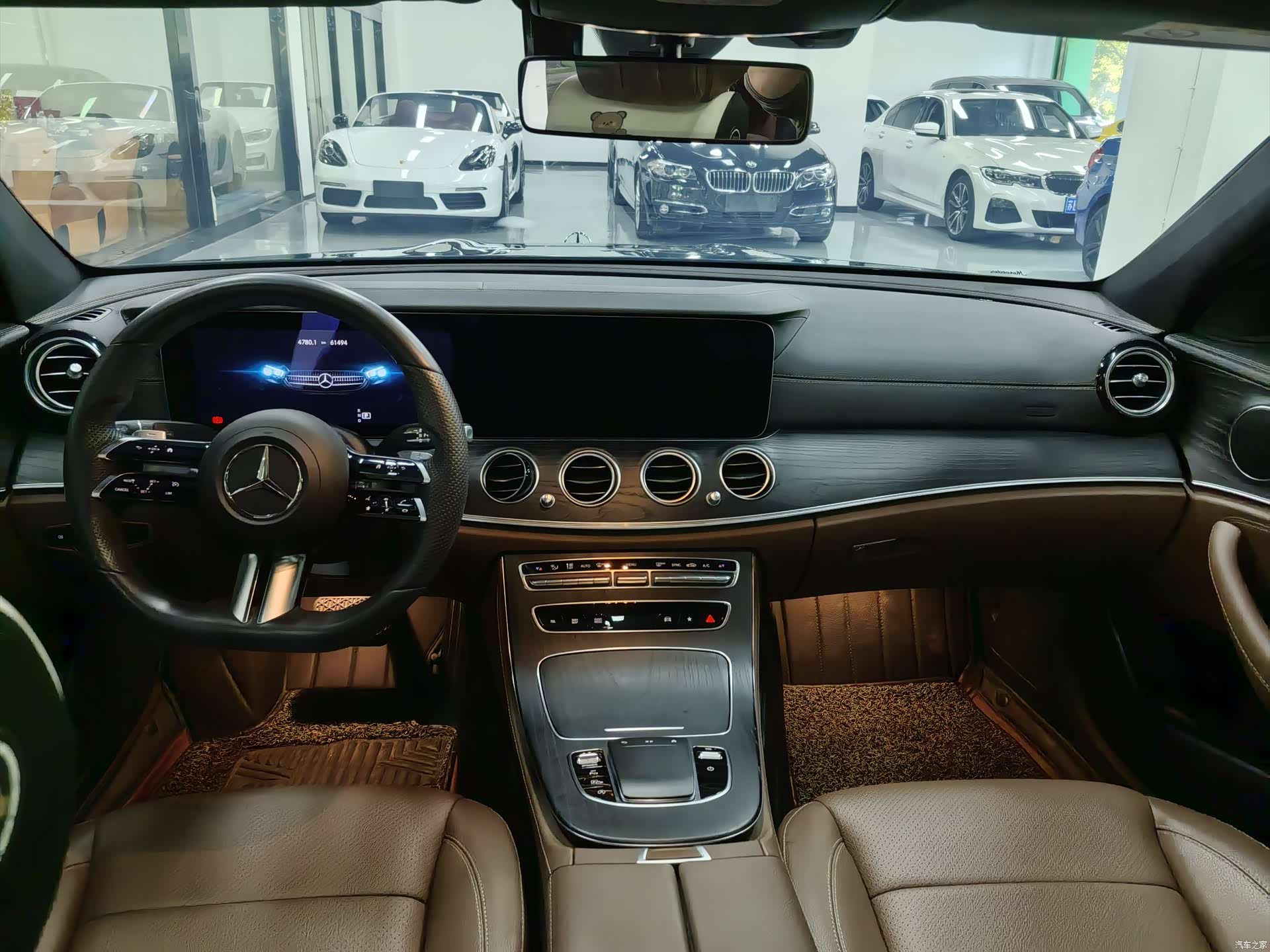 Mercedes-Benz E-Class, 2022 10