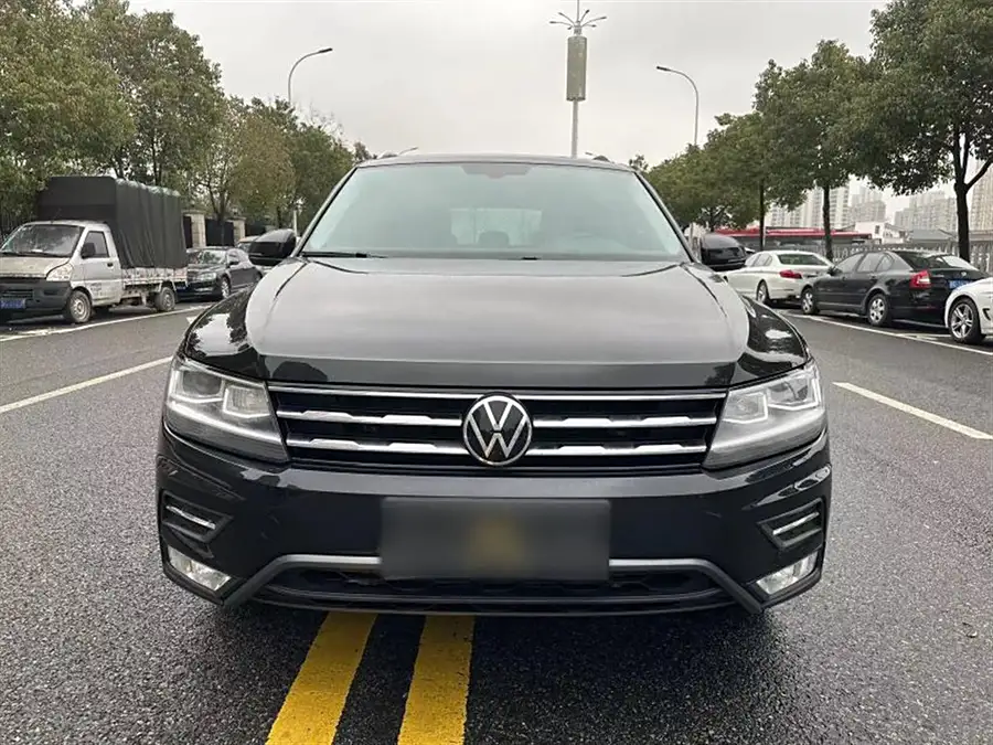 Volkswagen Tiguan L