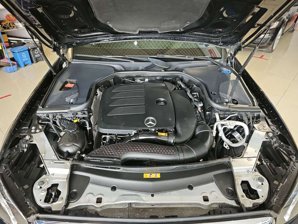 Mercedes-Benz E-class Mercedes-Benz E-class