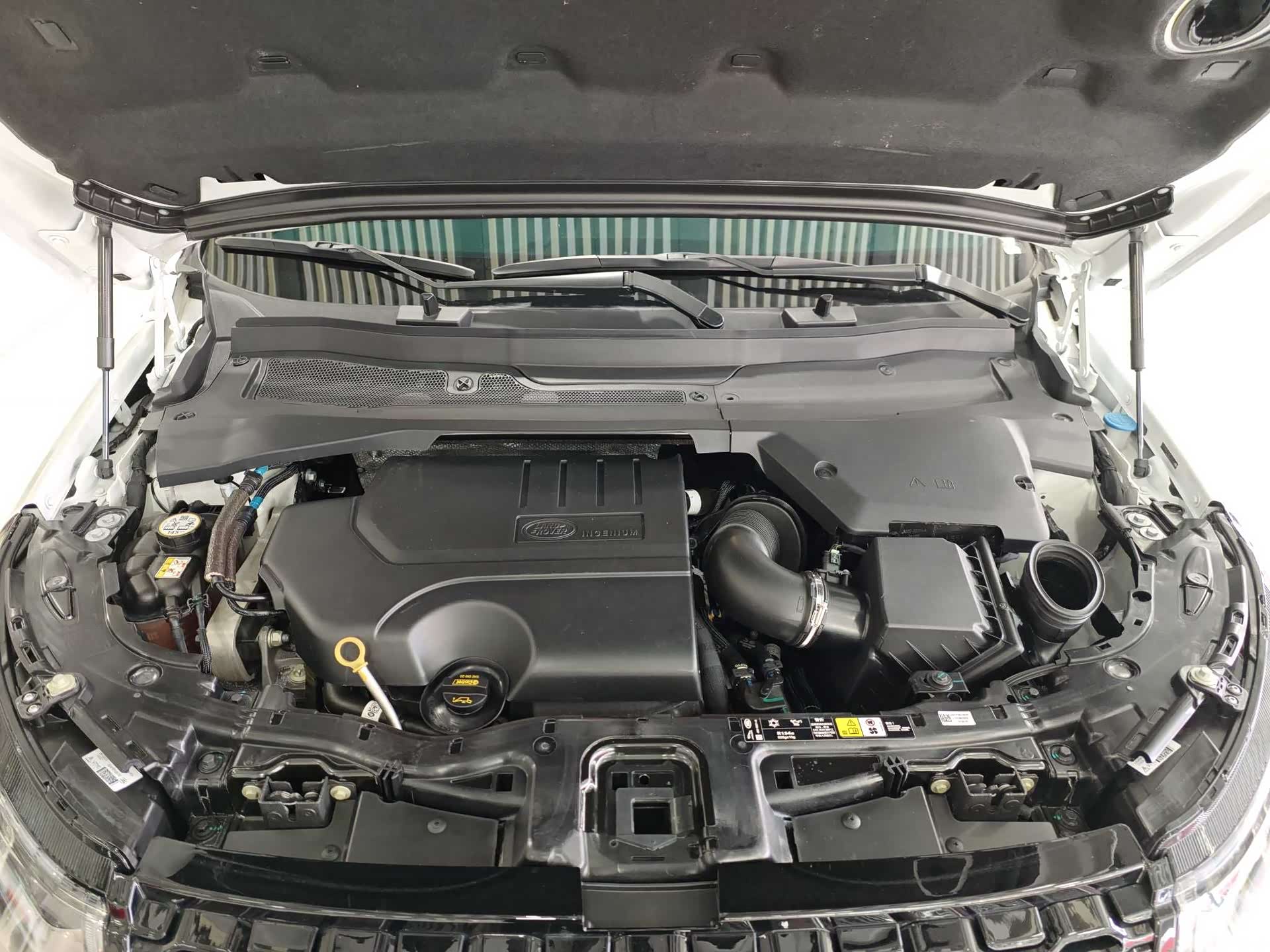 Land Rover Discovery, 2023 16