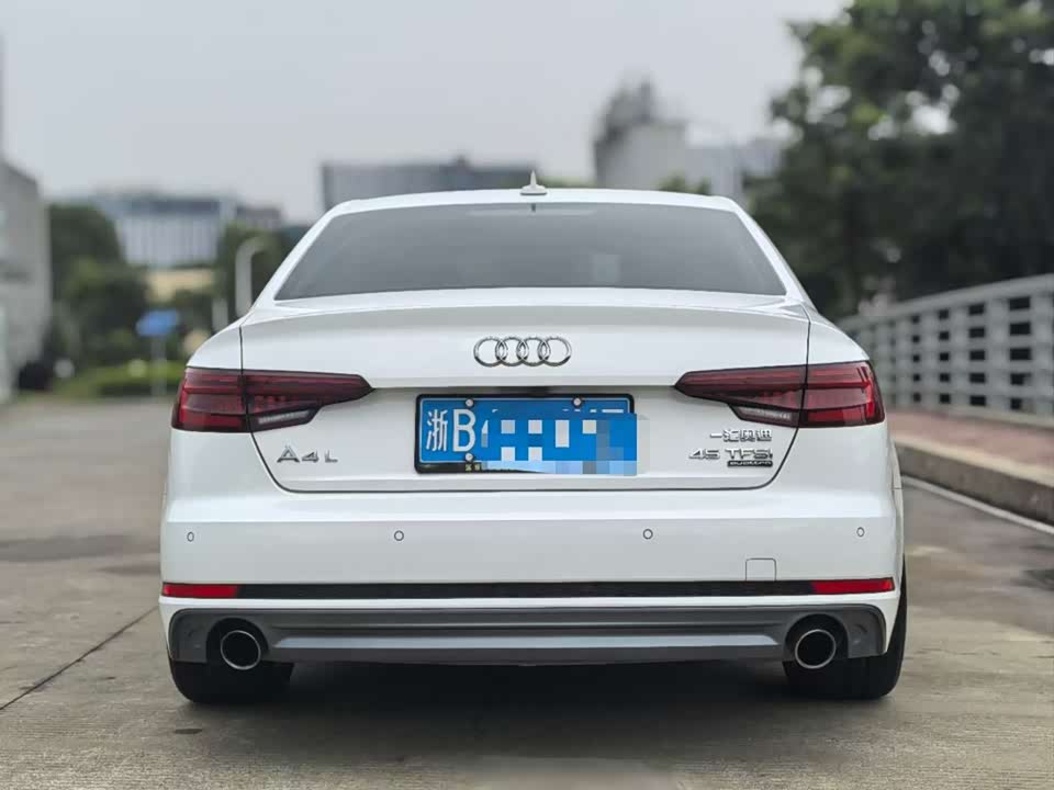 Audi A4L