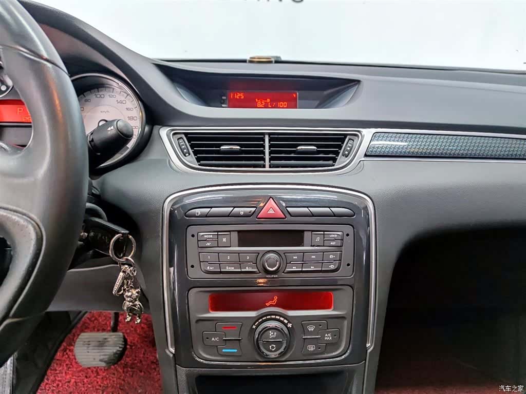 Peugeot 308, 2016 13