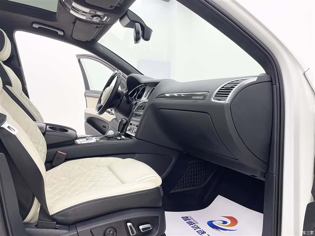 Audi Q7, 2010 9