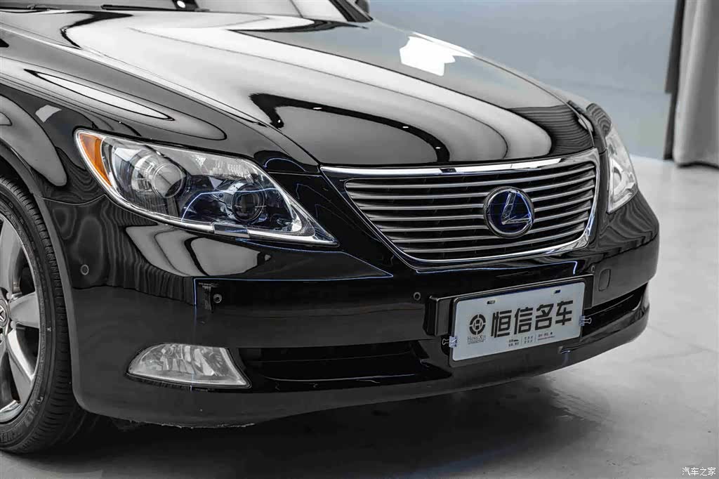 Lexus LS, 2008 9