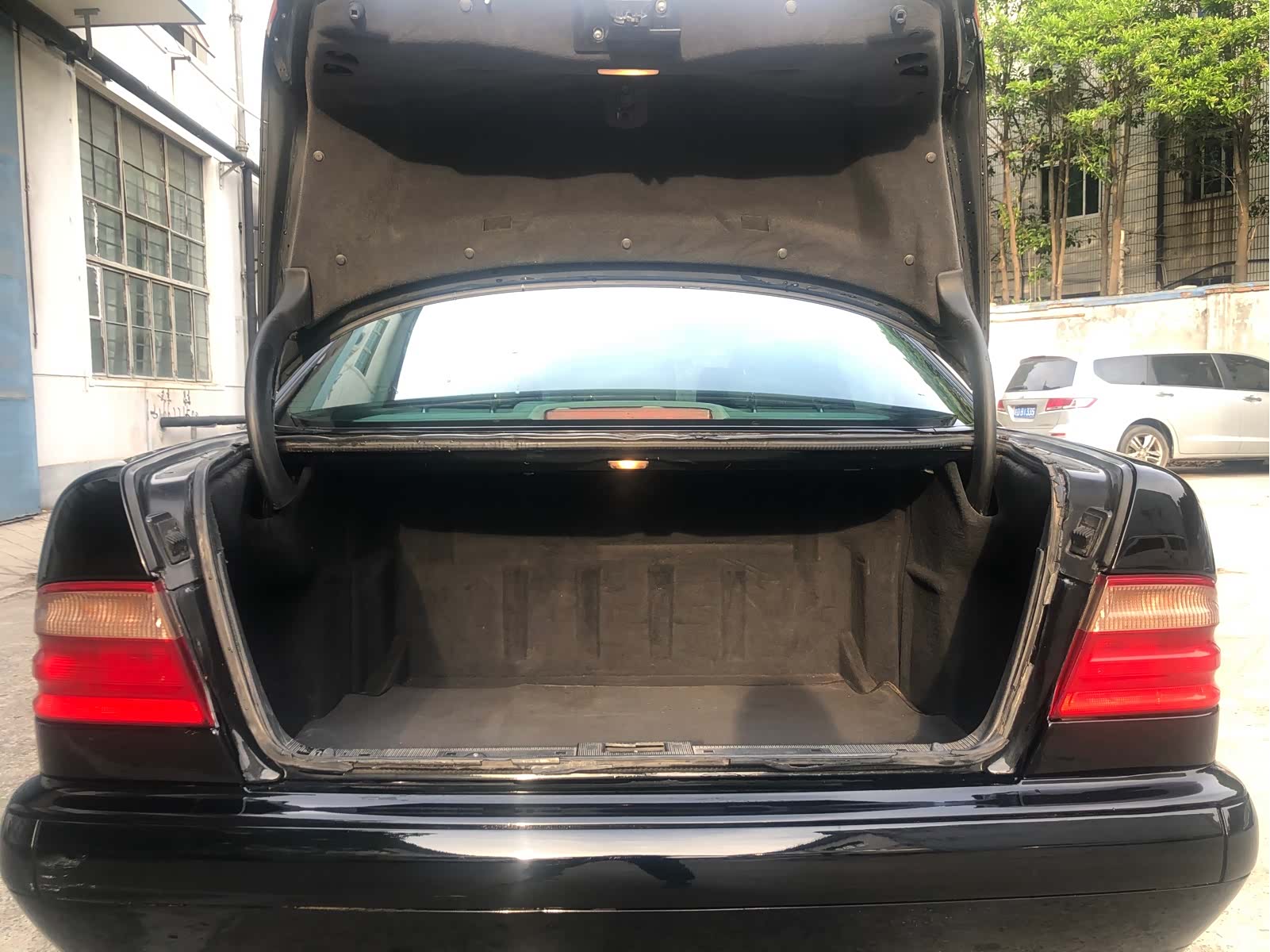 Mercedes-Benz E-Class, 1999 26