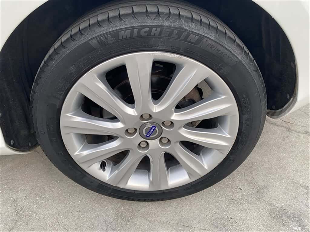 Volvo V40, 2013 16