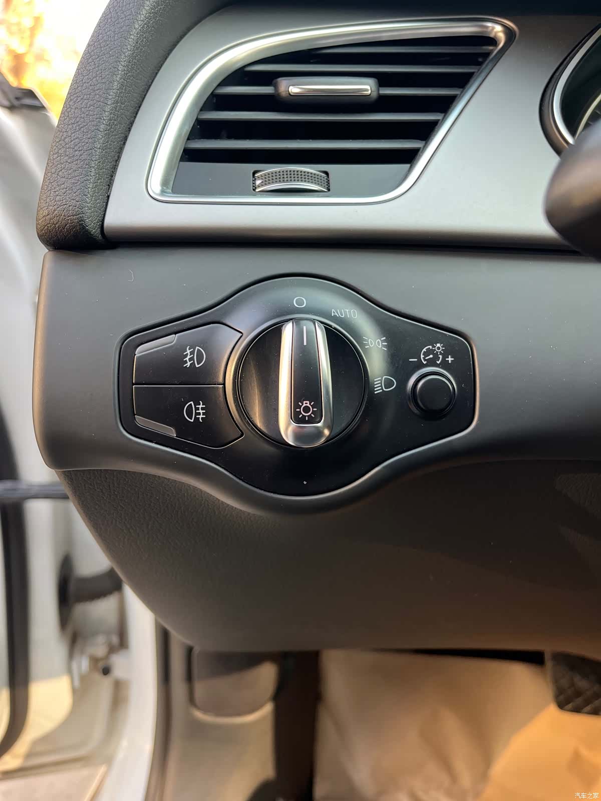 Audi A4, 2014 9