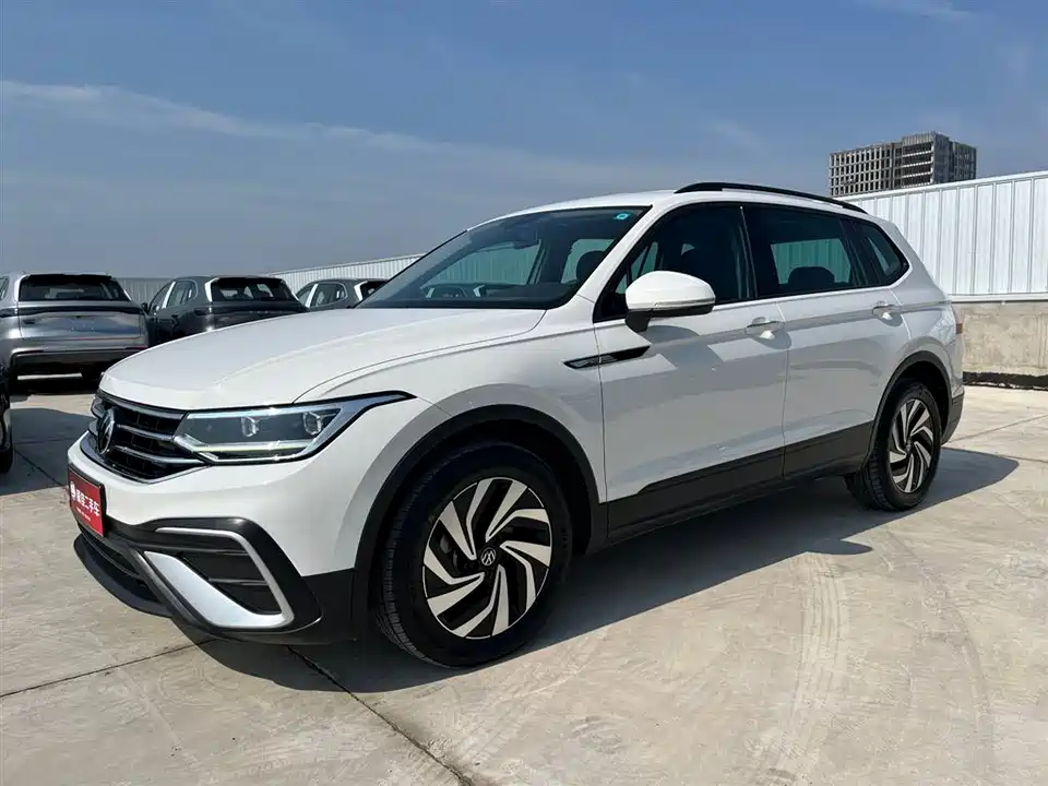 Volkswagen Tiguan L