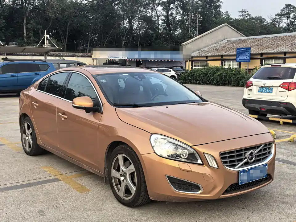 Volvo S60