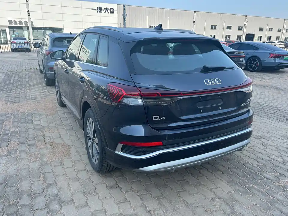 Audi Q4 Audi Q4
