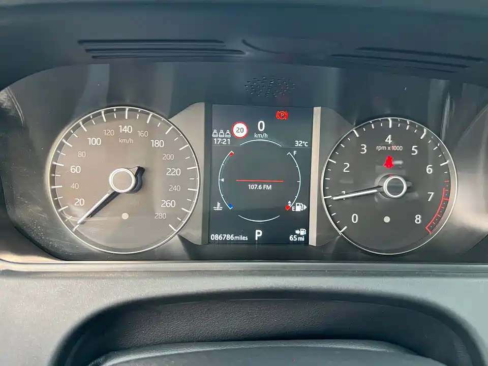 Land Rover Range Rover Star Pulse