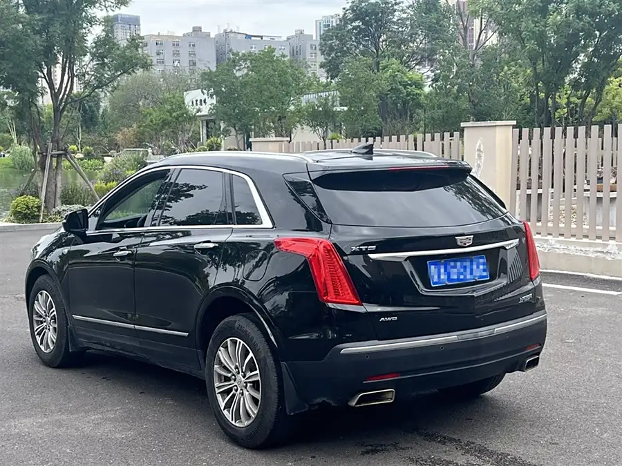 Cadidrack Cadillac XT5