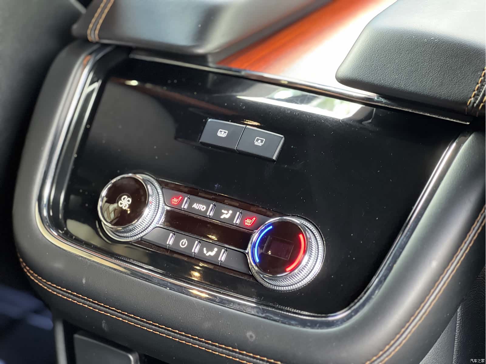 Lincoln Navigator, 2019 20