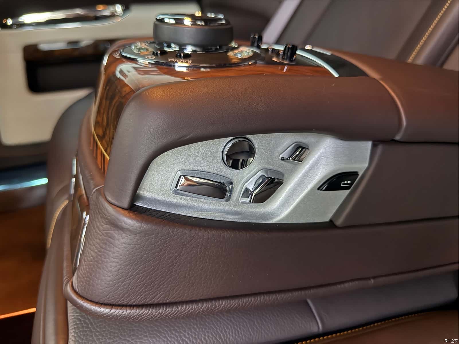Rolls-Royce Ghost, 2016 17