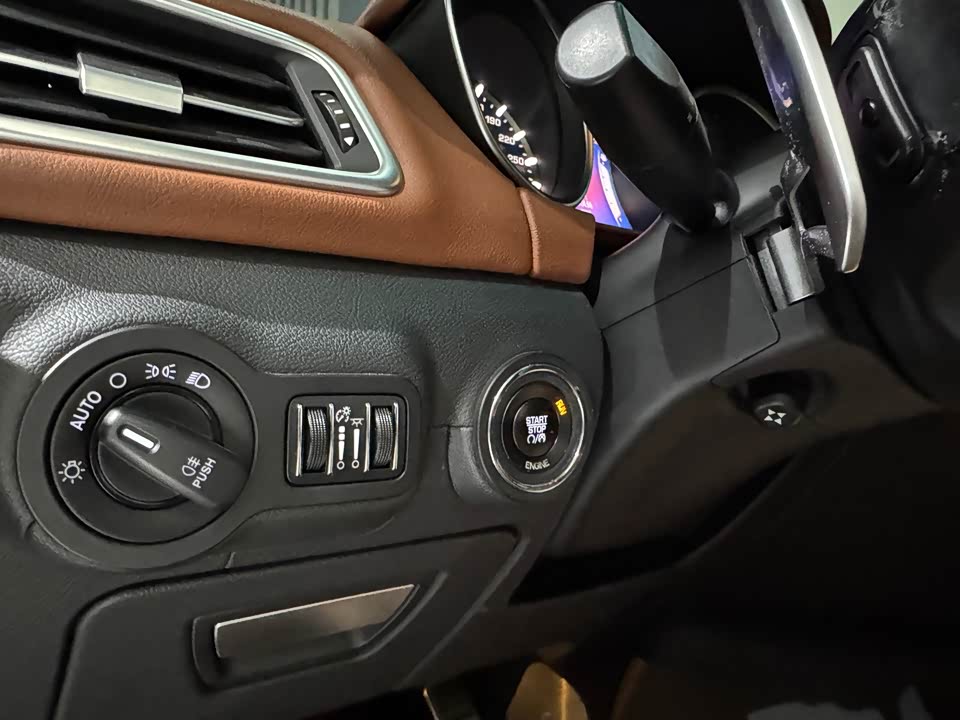 Maserati Ghibli Maserati Ghibli