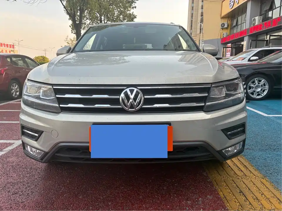 Volkswagen Tiguan L