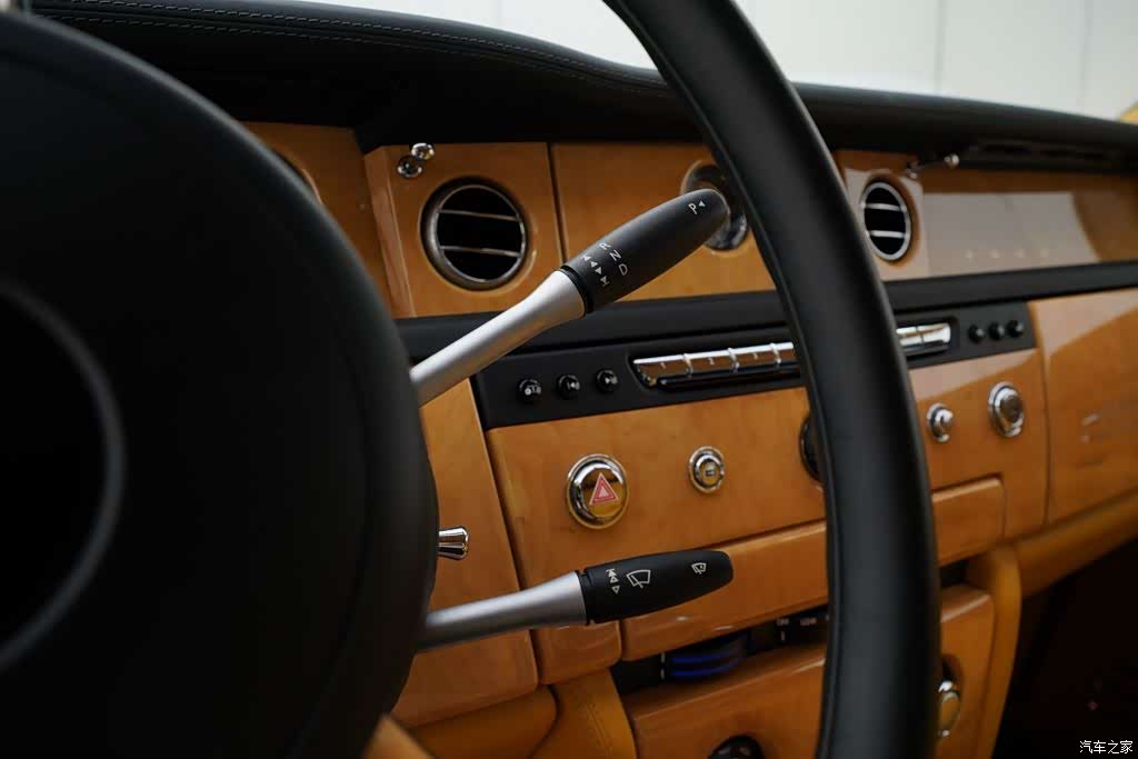 Rolls-Royce Phantom, 2014 33