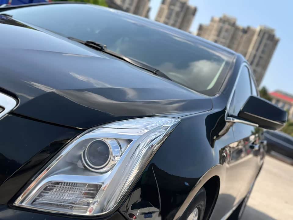 Cadillac XTS