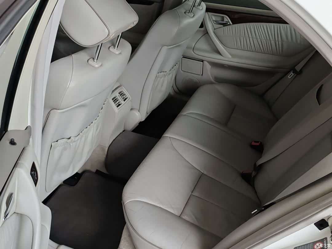 Mercedes-Benz E-Class, 2001 9