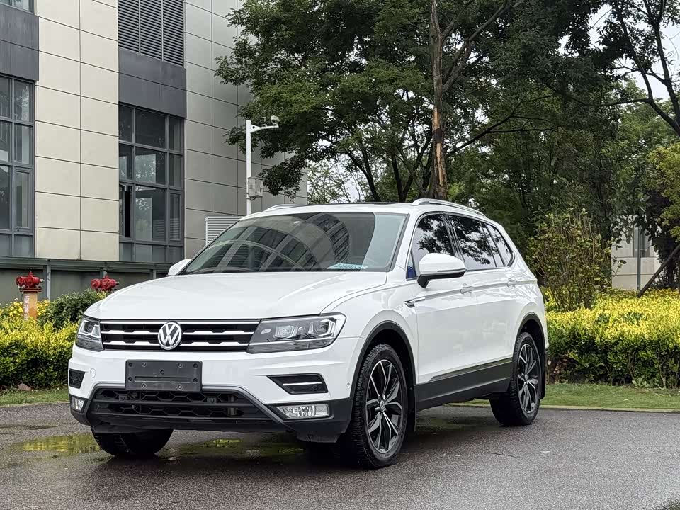 Volkswagen Tiguan L