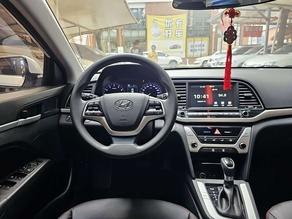 Hyundai Lead