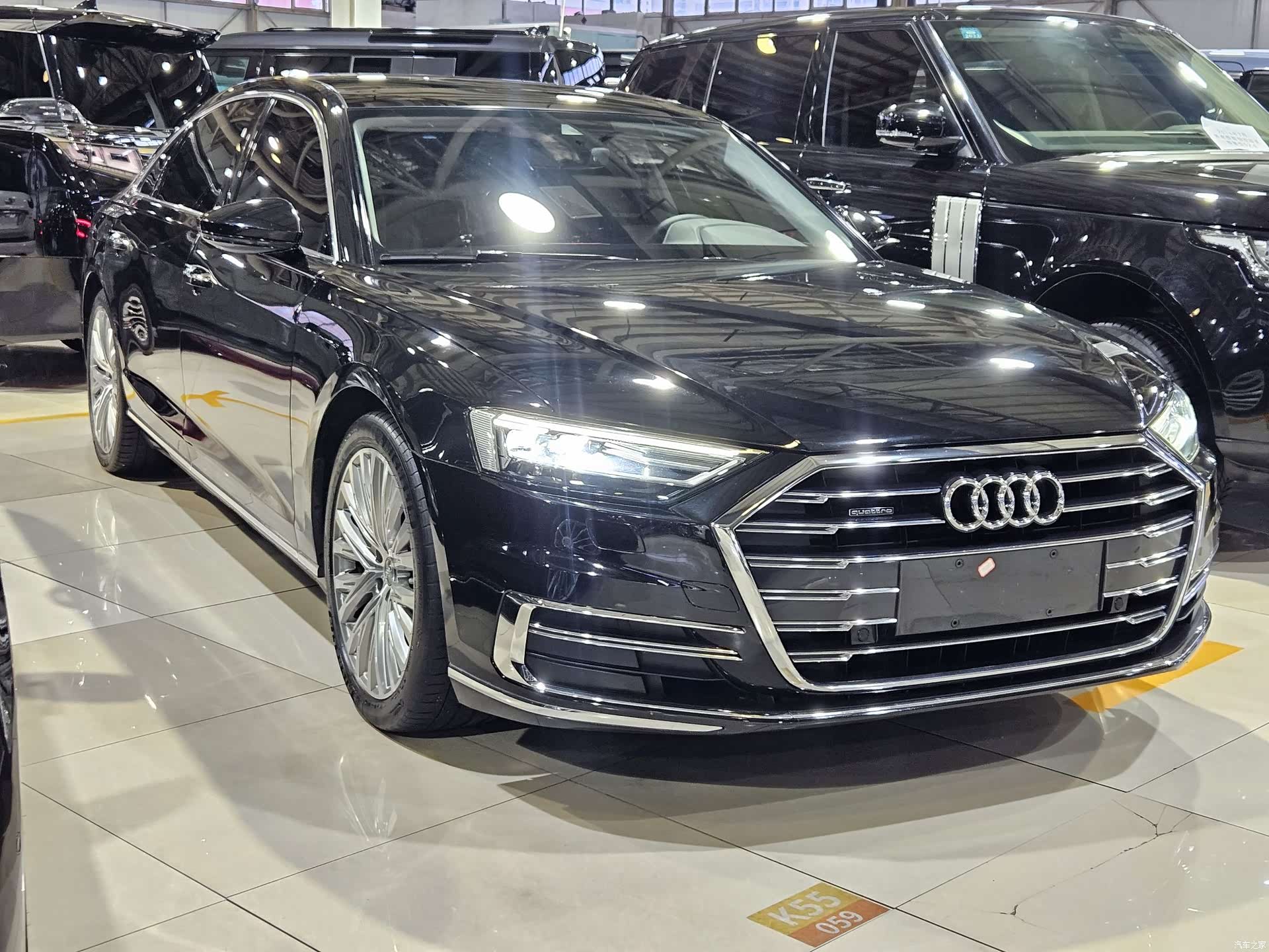 Audi A8L, 2022 3