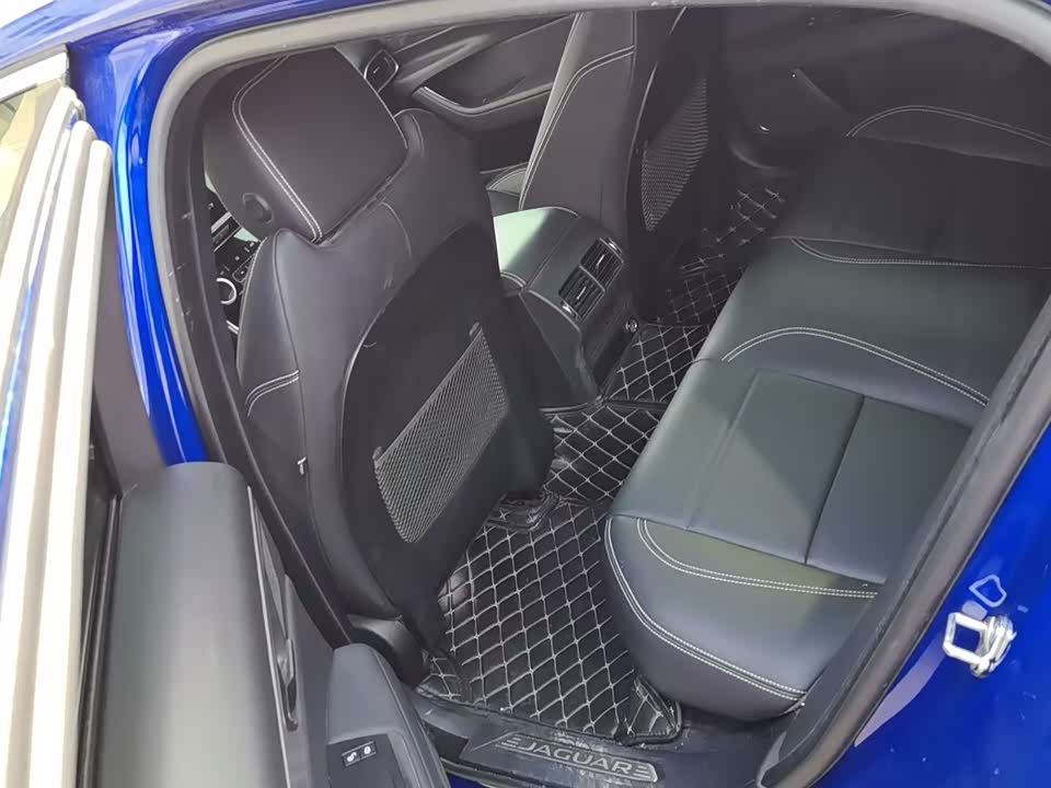 Jaguar XEL Jaguar XEL