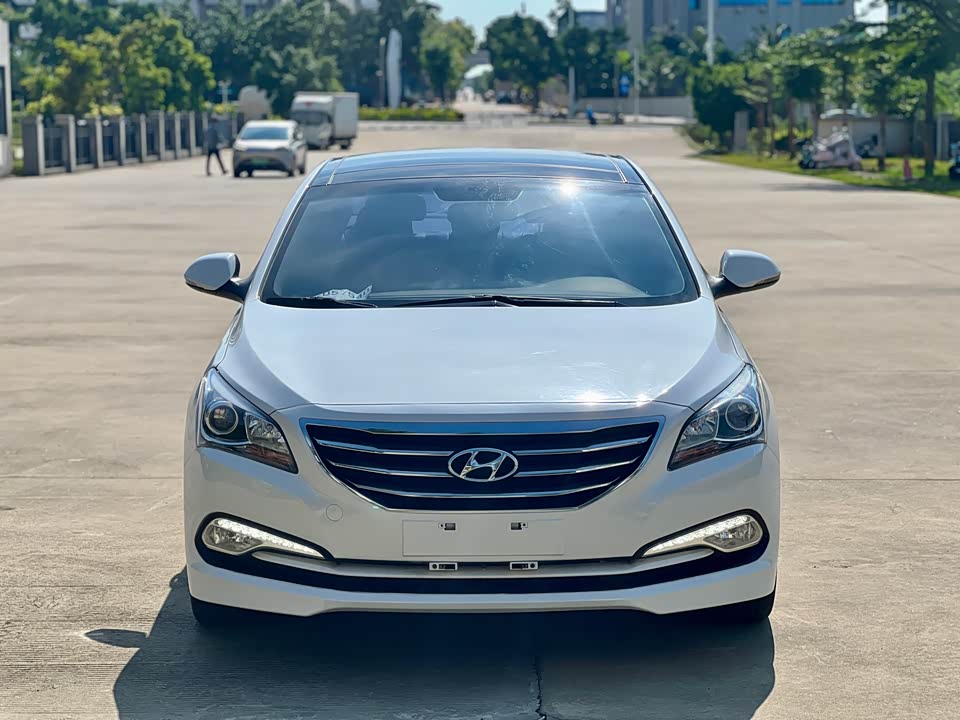 Hyundai Name picture