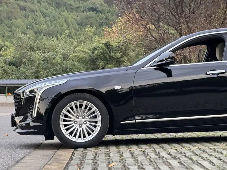 Cadidrack Cadillac CT6