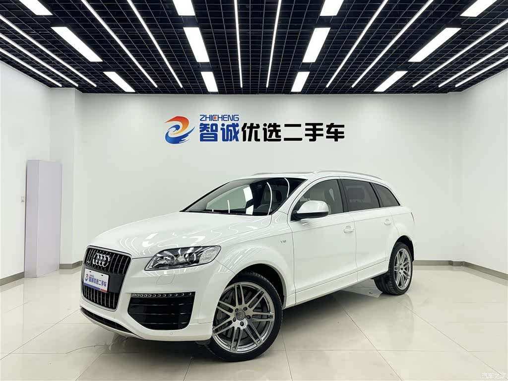 Audi Q7, 2010 1
