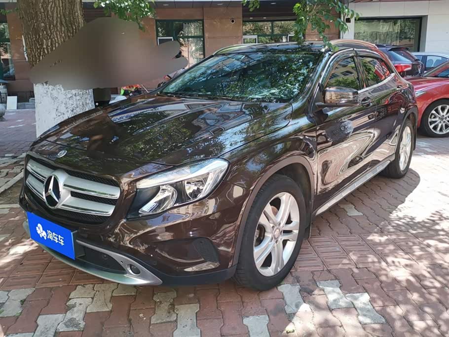 Mercedes-Benz GLA Mercedes-Benz GLA