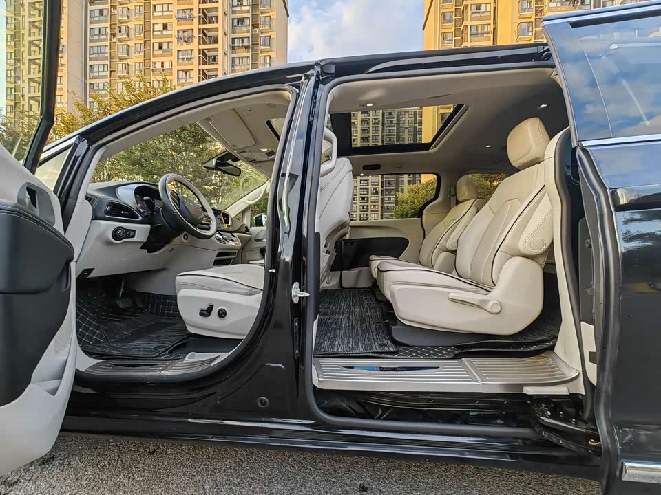 Chrysler Dajialong PHEV