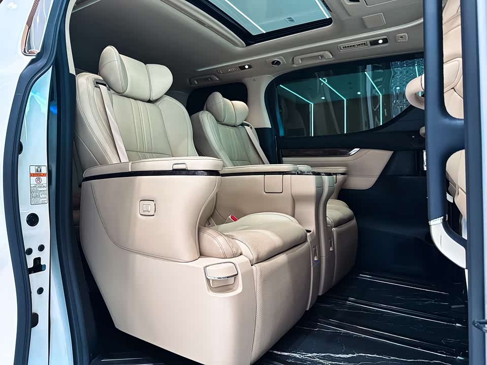 Toyota Wilfa