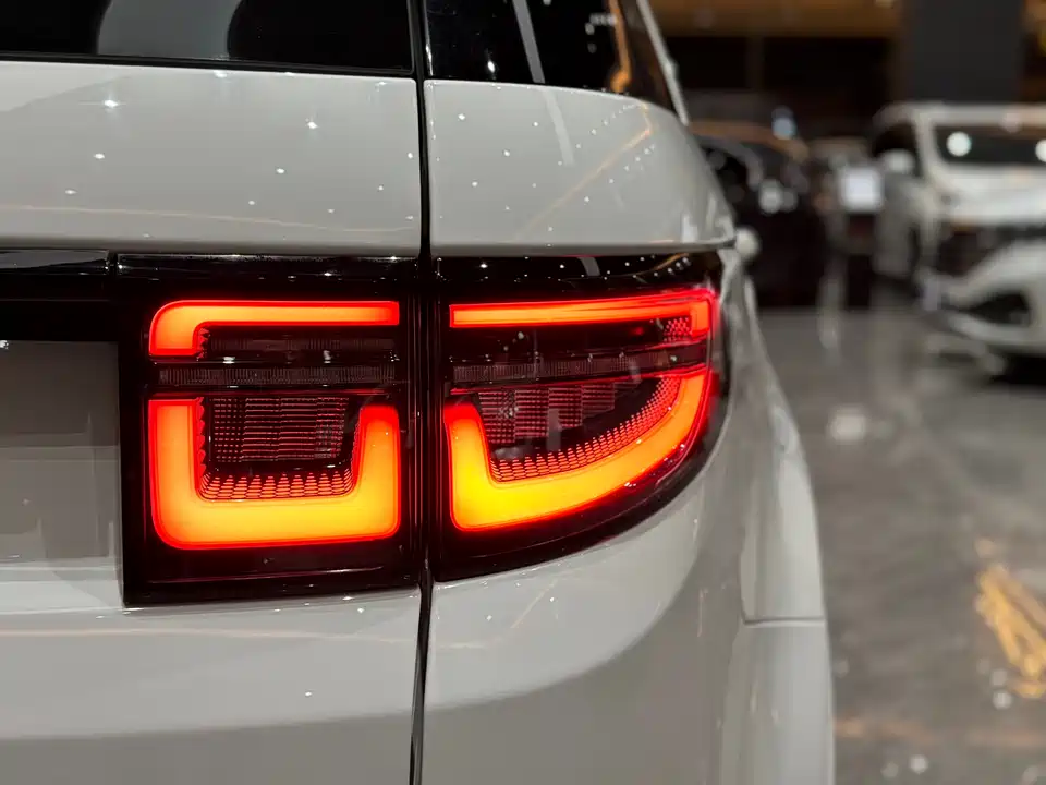 Land Rover Discover sports