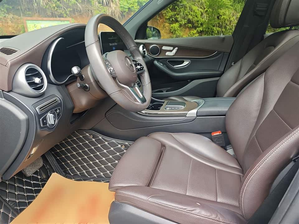 Mercedes-Benz GLC Mercedes-Benz GLC