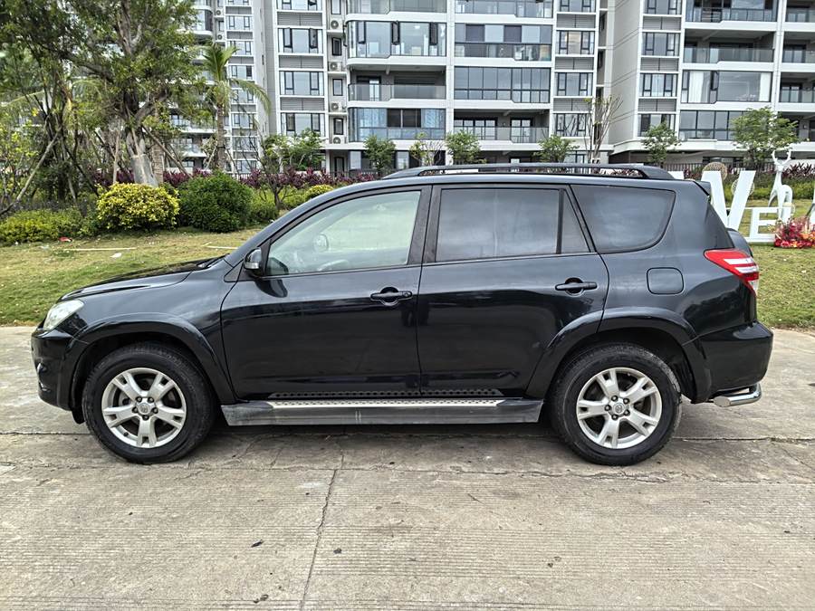 Toyota RAV4 Rongfang