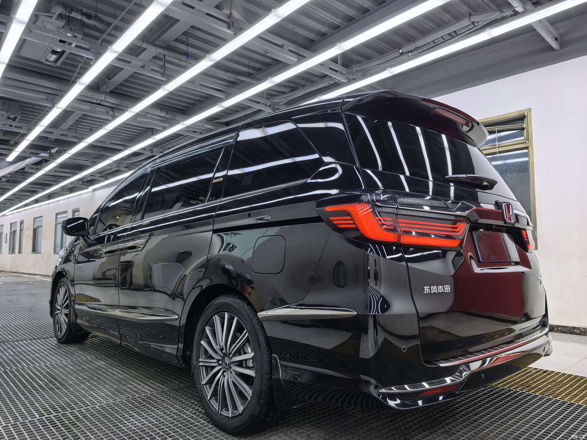 Honda Elysion, 2022 16