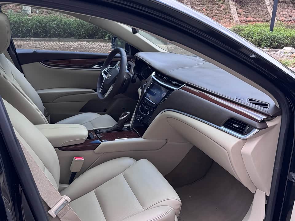 Cadillac XTS Cadillac XTS