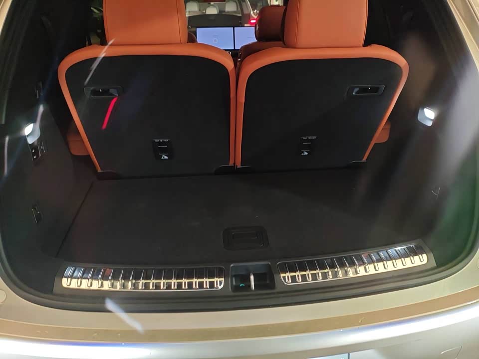 Li Auto Ideal L8 Li Auto Ideal L8