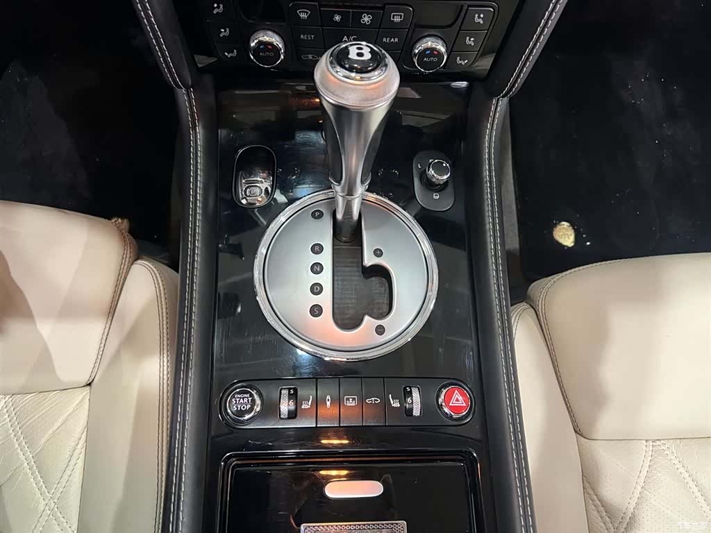 Bentley Flying Spur, 2012 9