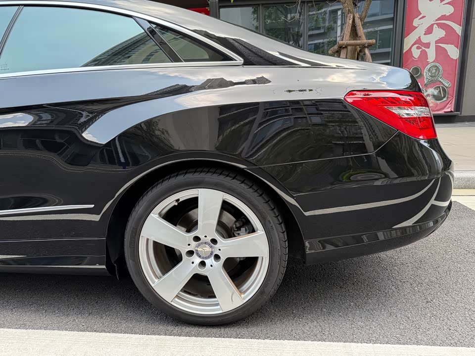 Mercedes-Benz E-class Mercedes-Benz E-class