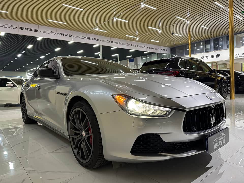 Maserati Ghibli Maserati Ghibli