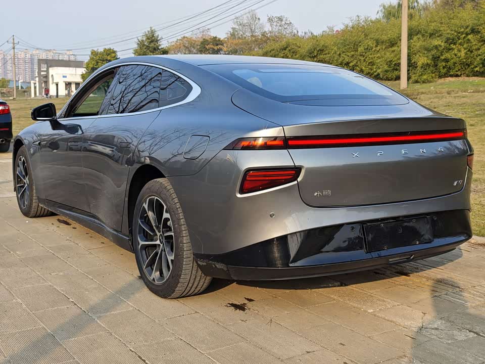 XPENG P7