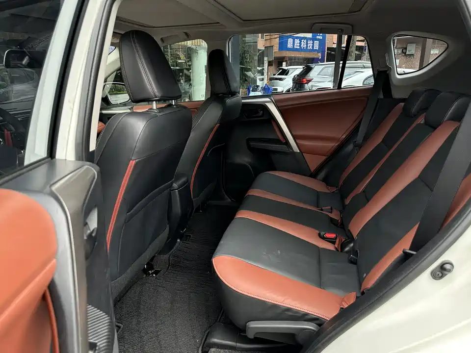 Toyota RAV4 Rongfang