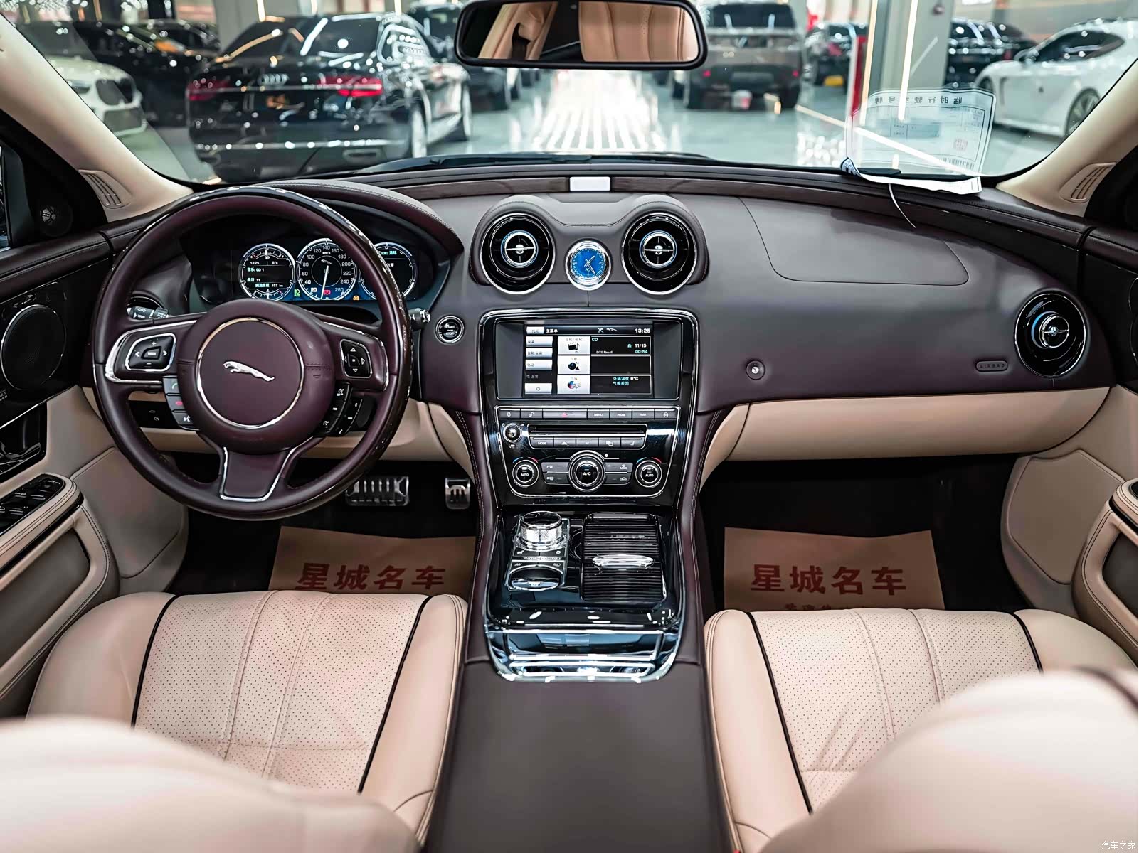 Jaguar XJ, 2013 9